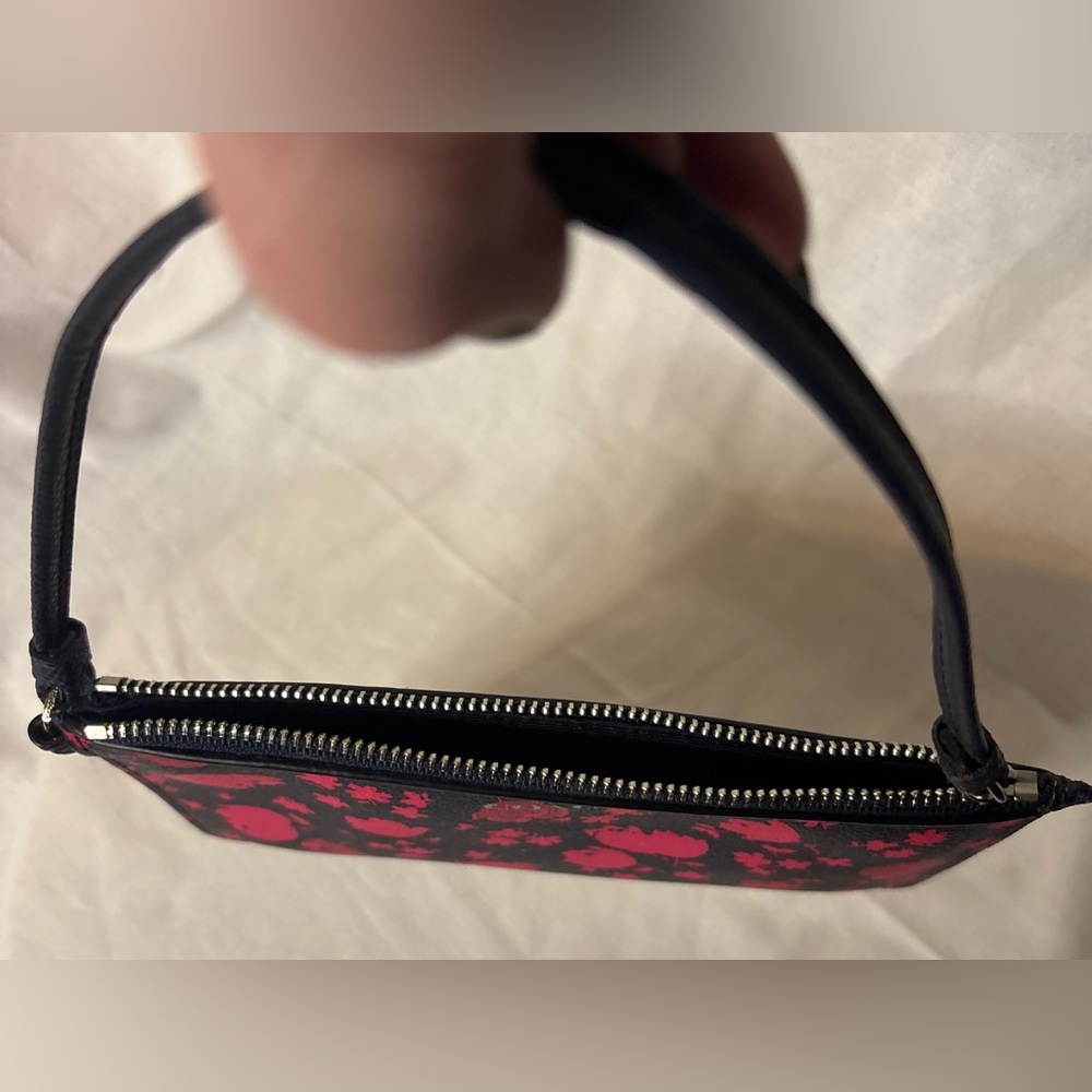 Coach Corner Zip Wristlet Purse, Prairie Calico Midnight Pink Floral EUC - Picture 6 of 8